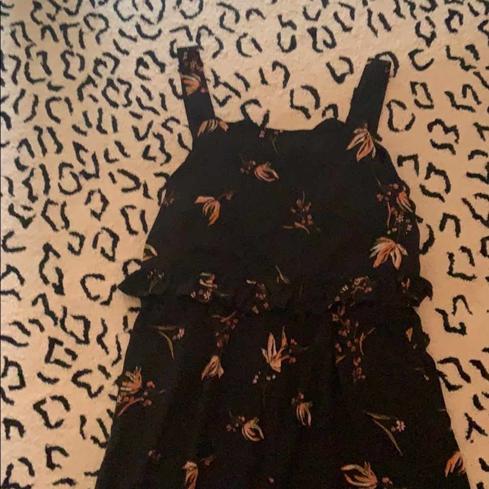Black multi wide leg crop romper!